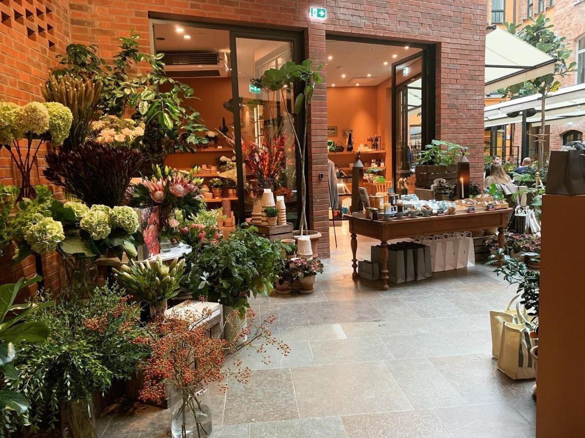 Villa Dagmar ストックホルム エクステリア 写真 Flower shop in Paris