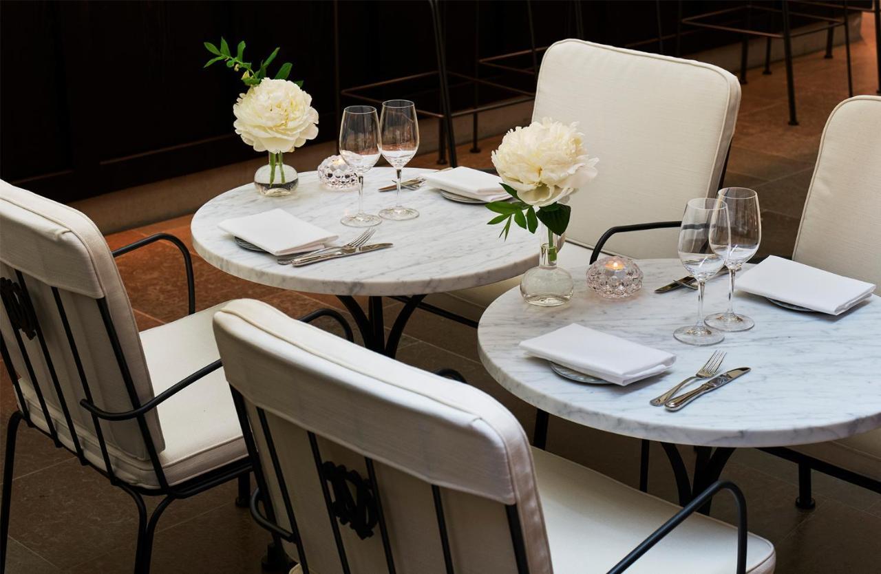 Villa Dagmar ストックホルム エクステリア 写真 Tables at the restaurant