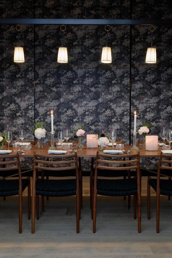 Villa Dagmar ストックホルム エクステリア 写真 The private dining room at The Ivy, St John's Wood