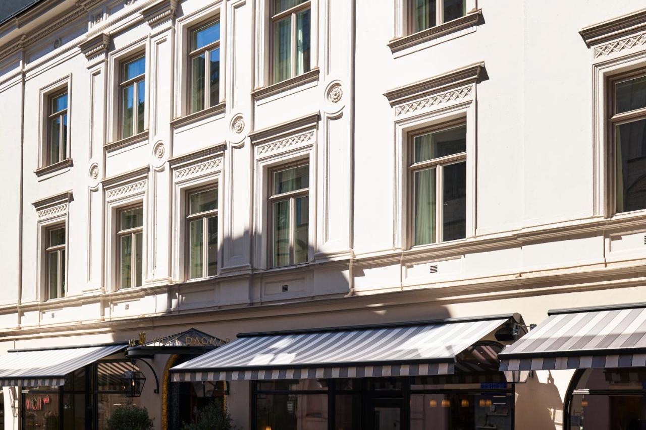 Villa Dagmar ストックホルム エクステリア 写真 The facade of the hotel